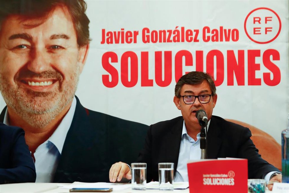 Francisco Javier González Calvo, candidato a la presidencia de la RFEF, en rueda de prensa