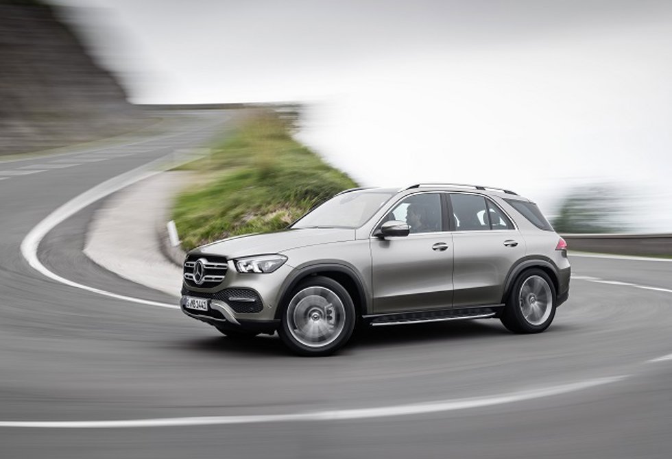 Archivo - Mercedes-Benz llama a revisión a 341.000 vehículos en todo el mundo debido a un riesgo de incendio.