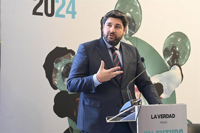 El presidente López Miras en el foro En futuro. Región de Murcia', organizado por el diario La Verdad.