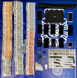 Dinero y efectos intervenidos.