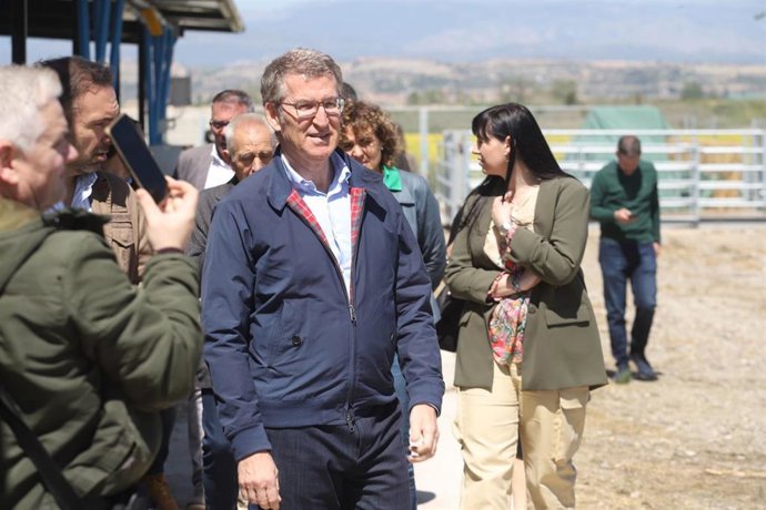 El líder del PP, Alberto Núñez Feijóo, en La Fuliola (Lleida)