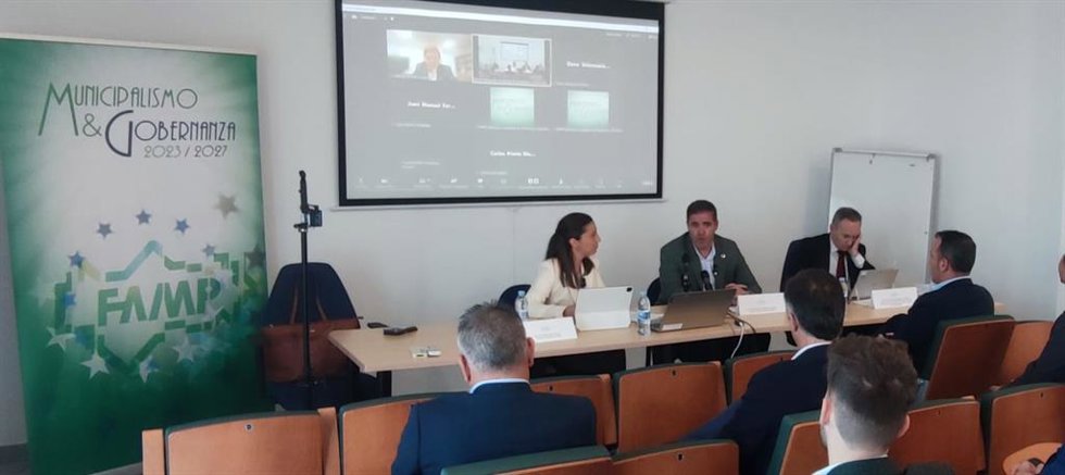 Jornada sobre financiación local con participación de la Federación Andaluza de Municipios y Provincias (FAMP).