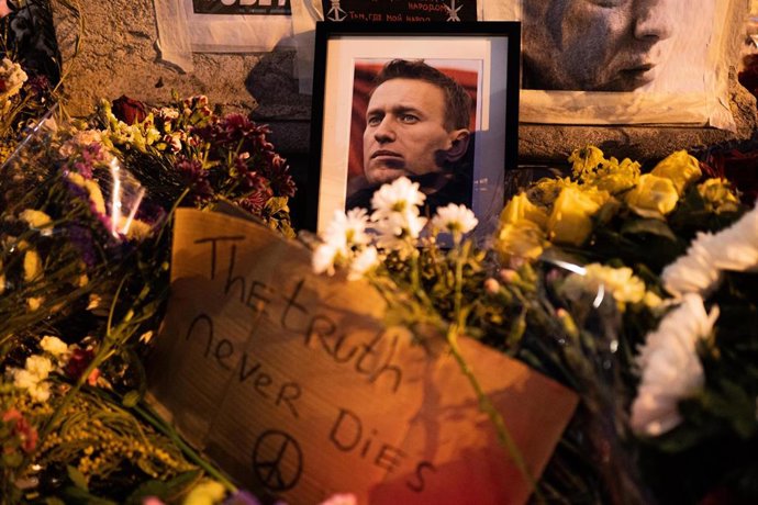 Archivo - Concentración en homenaje al político opositor ruso Alexei Navalni en Barcelona