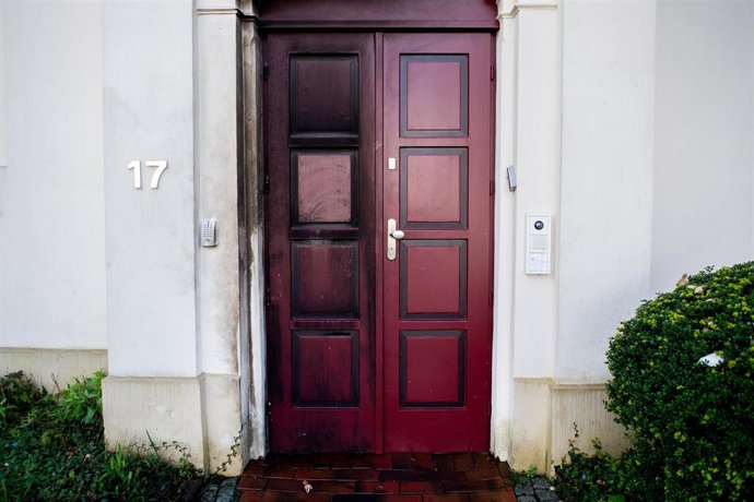 Imagen de archivo de los daños causados a la puerta de una sinagoga de la ciudad alemana de Oldemburgo.