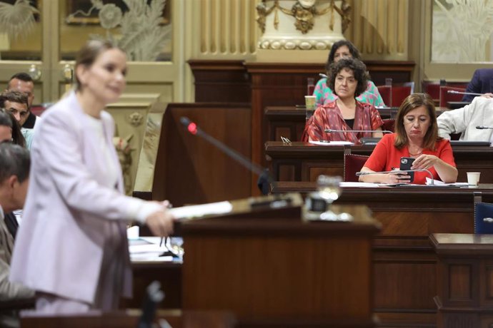 Archivo - La presidenta del Govern, Marga Prohens.