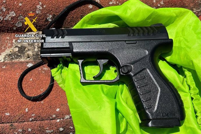 Pistola utilizada en el robo del supermercado de Zuera (Zaragoza)