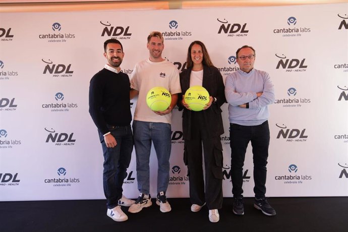 Pablo Pardo, los jugadores de pádel Alex Ruiz y Gemma Triay, y Juan Matji.