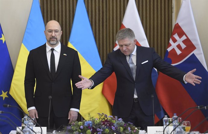 11 April 2024, Slovakia, Michalovce: Prime Minister of Slovakia Robert Fico (R) meets with his Ukrainian Counterpart Denys Shmyhal. Photo: Frantiöek Iv·n/TASR/dpa