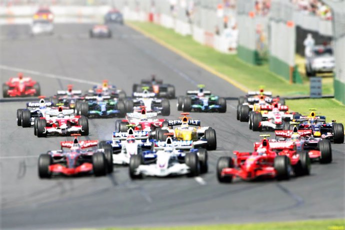 Fotografia d'una cursa de Fórmula 1