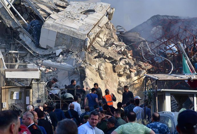Escombros del Consulado iraní en Damasco, tras el ataque de Israel.