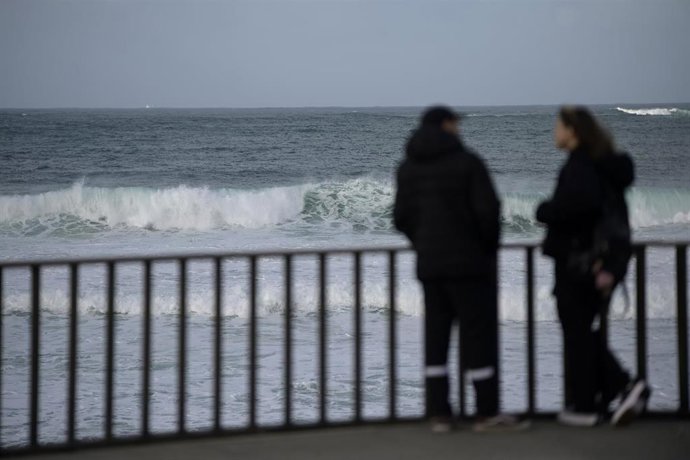 Archivo - Habrá viento fuerte en el Estrecho y el litoral de Cádiz un día más.