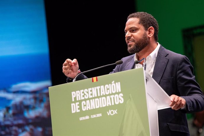 El secretario general de Vox y candidato a las elecciones catalanas, Ignacio Garriga, en un acto de Vox en Terrassa (Barcelona)