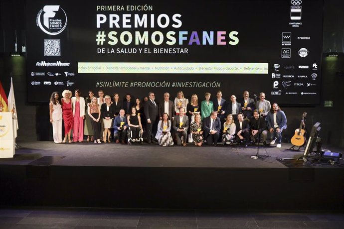 Los 'Premios Somos FANES' reconocen la labor en el campo del bienestar y la salud