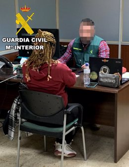 La Guardia Civil recupera parte de los 123.000 euros ciberestafados a una empresa logística de Burgos.