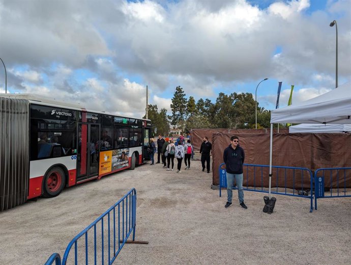 Servicio de autobús lanzadera a Santa Faz en Alicante.