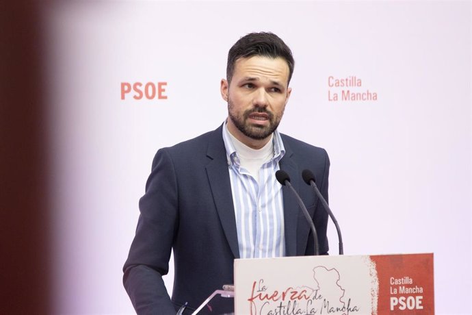 Archivo - El secretario de Política Municipal del PSOE de Castilla-La Mancha, Miguel Zamora. Foto de Archivo.