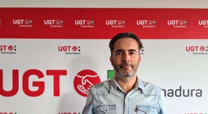 UGT Extremadura muestra su rechazo a la eliminación del criterio de ingresos para la concesión de ayudas educativas