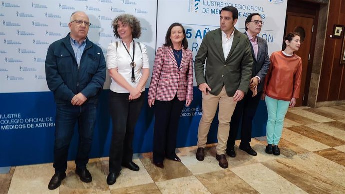 Participantes en la I Jornada de directores de equipos de atención primaria de Asturias