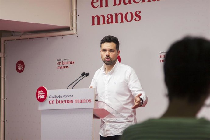 El secretario de Política Municipal del PSOE de Castilla-La Mancha, Miguel Zamora.