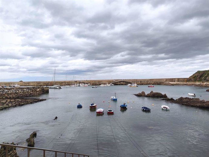 Archivo - Puerto de Cudillero