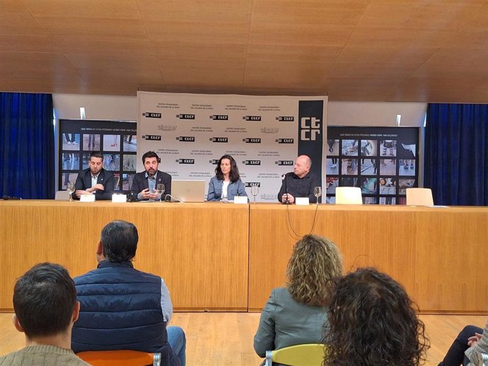 Dorado invita a La Rioja a ser "un referente" ante unos consumidores que demandan "cada vez más" productos sostenibles