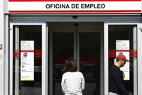 El FMI insiste en relajar el despido y pide prudencia al abordar subidas del SMI o la reducción de la jornada