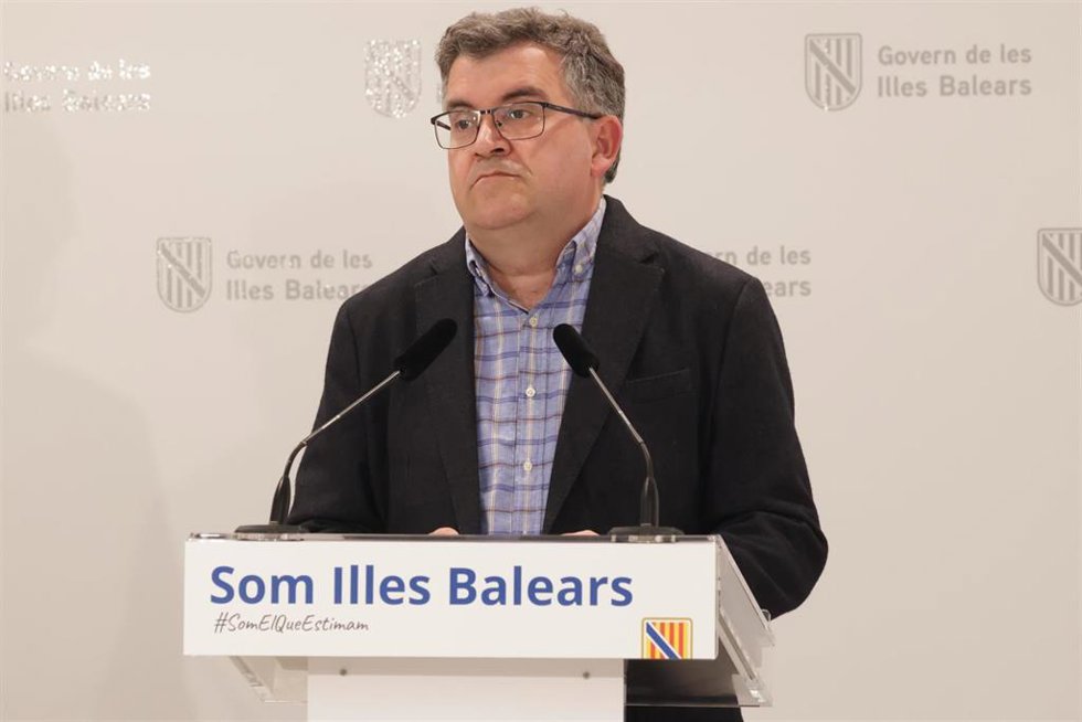 El conseller de Agricultura, Pesca y Medio Natural, Joan Simonet.