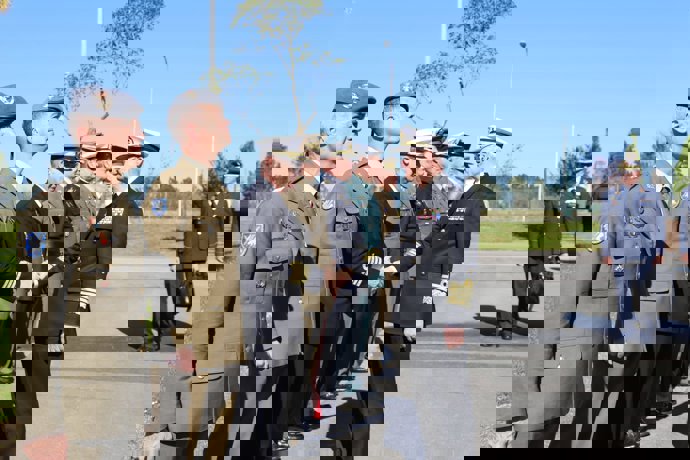 El JEMAD en el Acuartelamiento de Cabo Noval. 