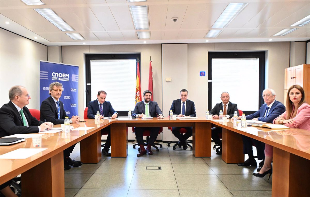 Los empresarios de la Región, Andalucía y Valencia se alían para pedir un PHN y la reforma de la financiación autonómica