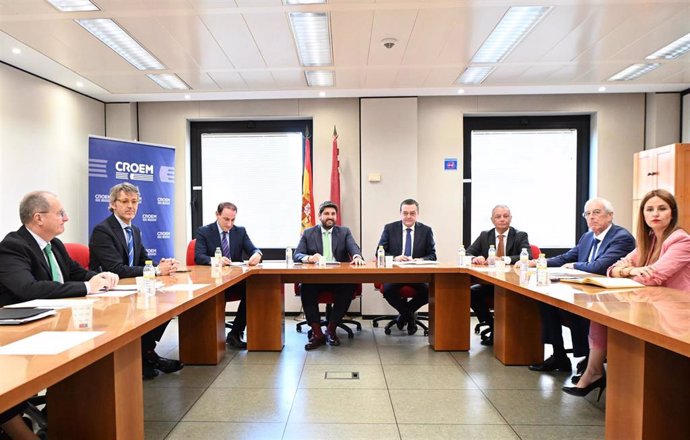 Imagen del encuentro de presidentes de las patronales de Murcia, Valencia y Andalucía que ha contado con la presencia del jefe del Ejecutivo murciano, Fernando López Miras