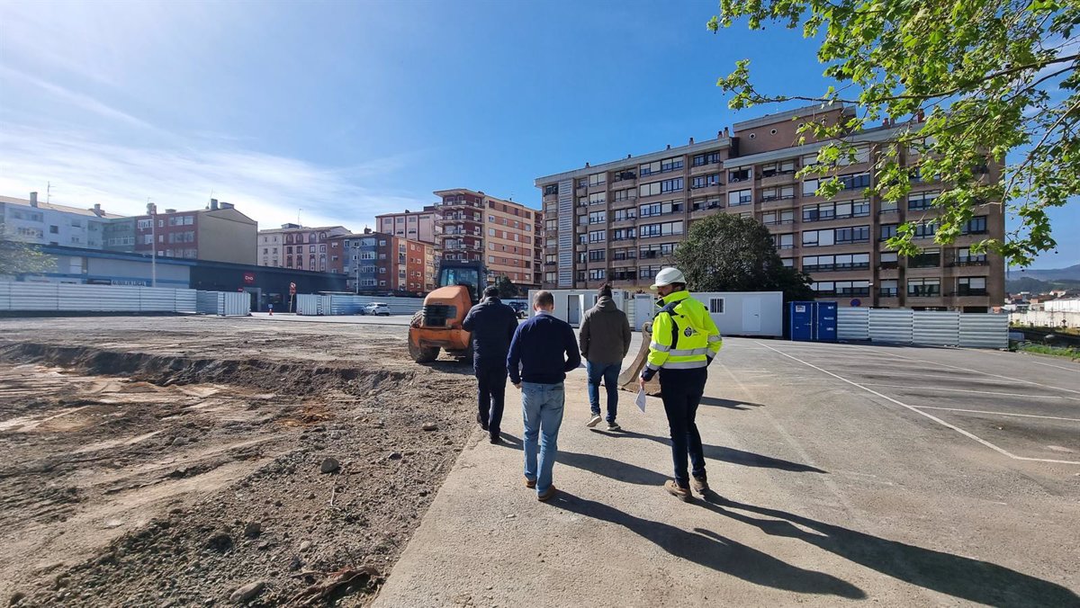 El Ayuntamiento de Torrelavega habilitará un aparcamiento con 90 plazas en El Valle