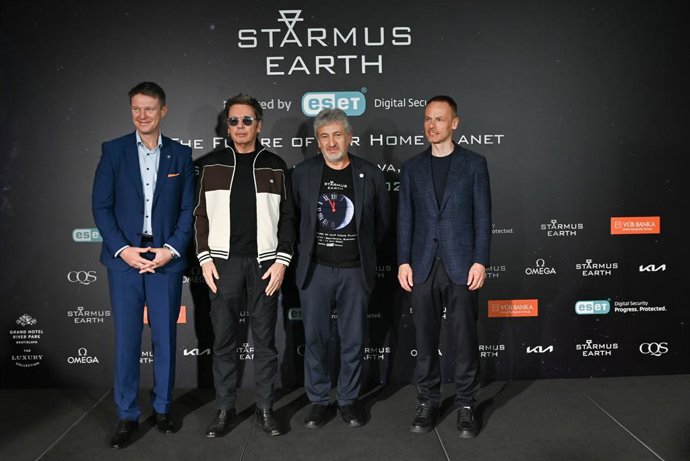 STARMUS co-founders Garik Israelian, PhD, Jean-Michel Jarre, ESET CEO Richard Marko, VÚB CEO Jozef Kausich after the Press Conference
