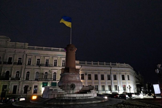 Archivo - La ciudad ucraniana de Odesa sin luces por la noche por un apagón consecuencia de los ataques rusos
