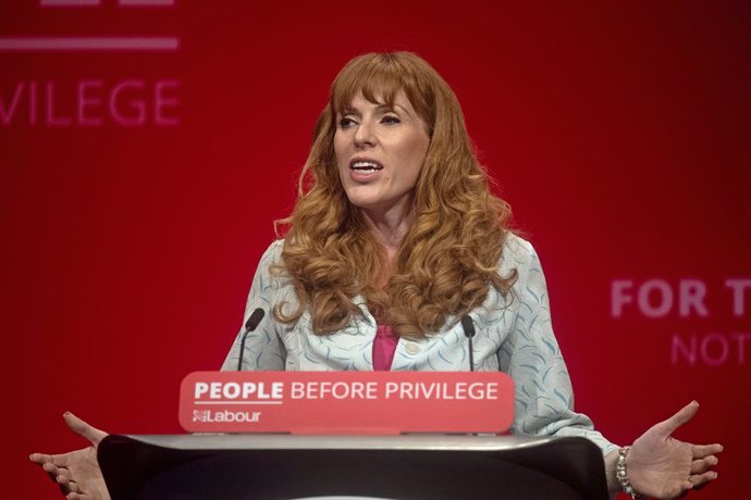 Archivo - 22 September 2019, England, Brighton: UK Shadow Education Secretary Angela Rayner speaks during the Labour Party Conference at the Brighton Centre. Photo: Victoria Jones/PA Wire/dpa