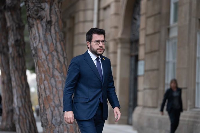Archivo - Arxivo - El president de la Generalitat, Pere Aragonés, compareix davant dels mitjans de comunicació enfront del Museu Nacional d'Art de Catalunya, a 30 de març de 2023, a Barcelona, Catalunya (Espanya).