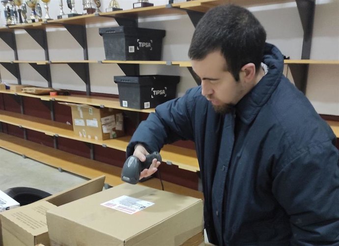 Plena inclusión coordin el proyecto 'EmpleON 2024' con el que 90 personas con discapacidad intelectual y del desarrollo han recibido formación en tecnologías que les abran más oportunidades para trabajar en el ámbito de la logística