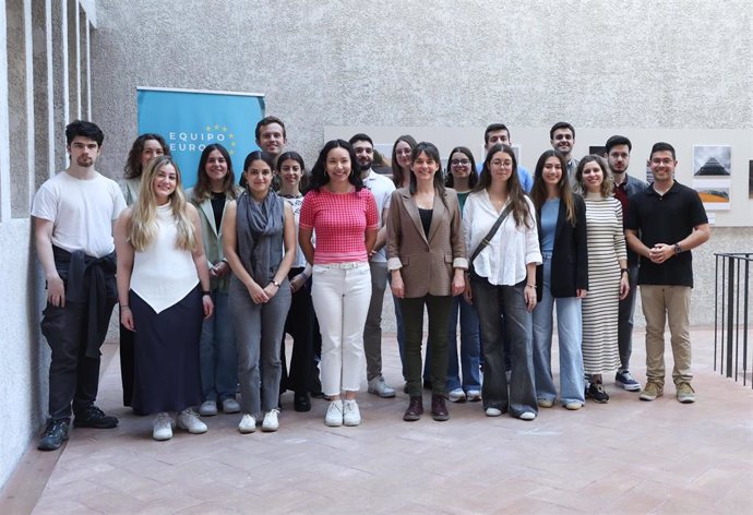 La vicepresidenta Alfaro participa, junto con 25 jóvenes, en el foro de reflexión organizado esta mañana por el Equipo Europa Navarra y el Instituto Navarro de la Juventud