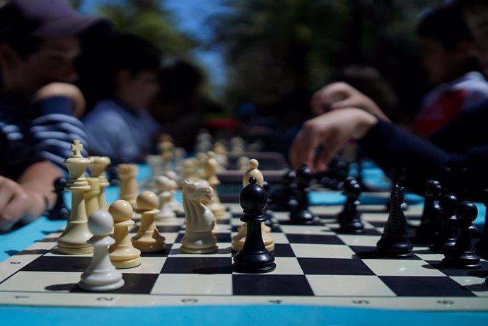 El Paseo del Parque acoge la primera final escolar de ajedrez