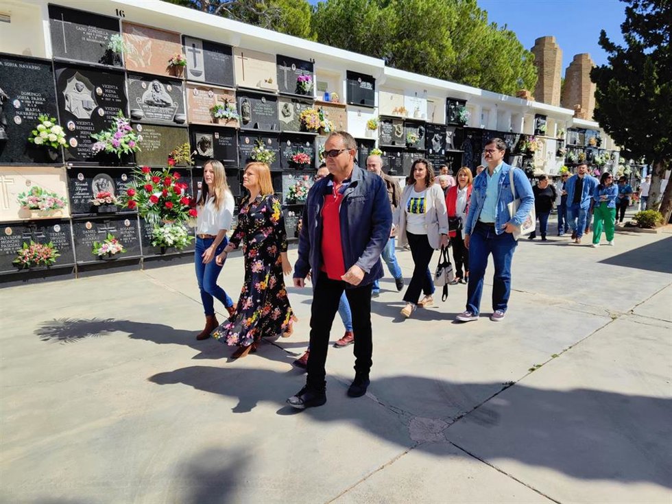 La secretaria del Área Institucional del PSPV-PSOE y delegada del Gobierno en la Comunitat Valenciana, Pilar Bernabé, en el acto 'Cal que algú recorde la llibertat', organizado por la Associació per la Memria Democrtica Progrés i Solidaritat de Oliva