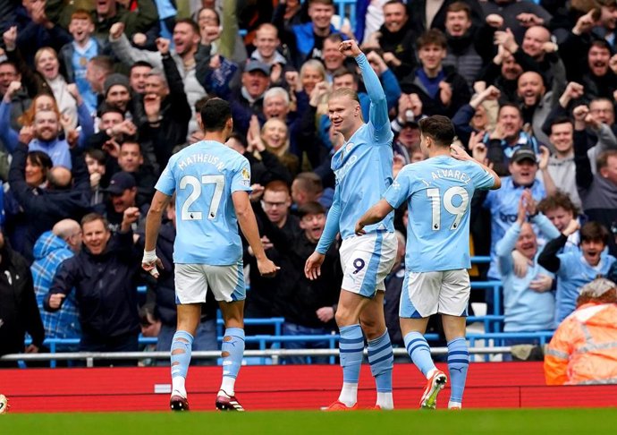 Manchester City -Luton Town