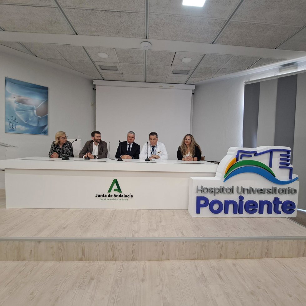 Jornada informativa sobre acogimiento familiar realizada en el Hospital Universitario Poniente.