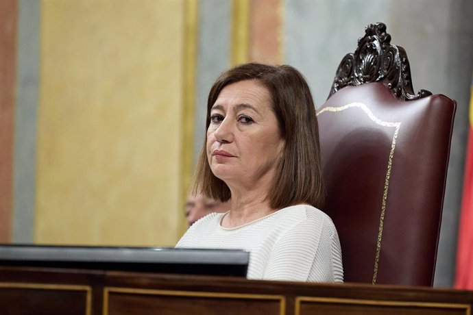 La presidenta del Congreso, Francina Armengol, durante una sesión plenaria en el Congreso de los Diputados, a 9 de abril de 2024, en Madrid (España).