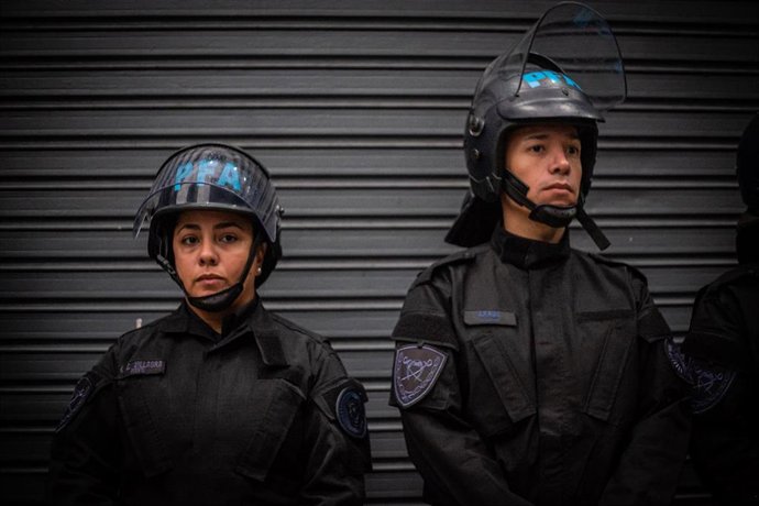 Policías en Buenos Aires