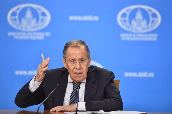 Archivo - MOSCOW, Jan. 19, 2023  -- Russian Foreign Minister Sergei Lavrov answers questions during his annual press conference in Moscow, Russia, Jan. 18, 2023.