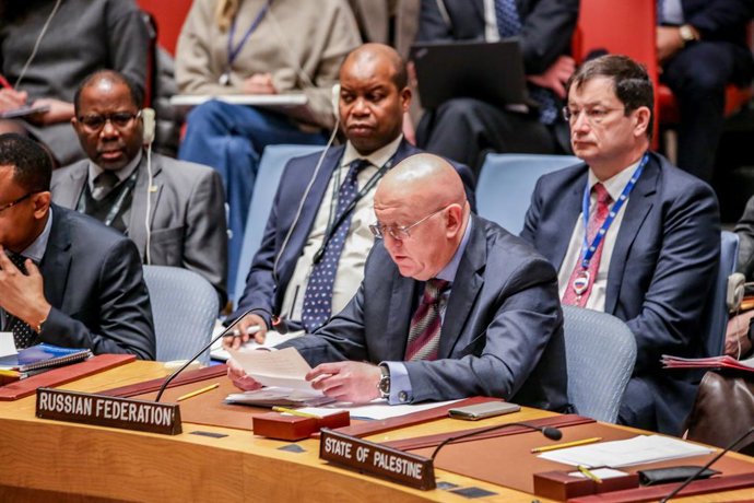 Archivo - December 22, 2023, New York, New York, USA: Russia Federation Permanent Ambassador to the UN, VASSILY NEBENZIA, speaks to the Security Council  during a final vote on the resolution for a "sustainable cessation of hostilities" in Gaza, pausing