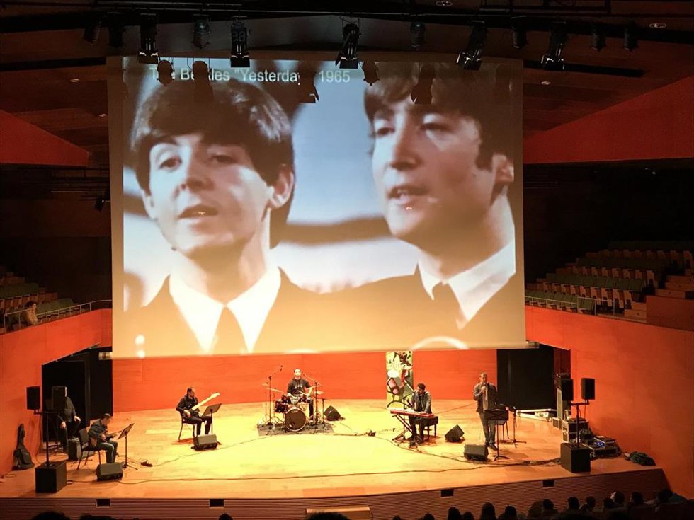 El espectáculo 'Historia del Rock' finaliza el ciclo de conciertos didácticos 2023-2024 del programa 'Viu la cultura'