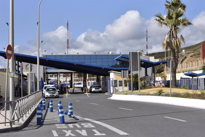 Archivo - Imagen de archivo de las inmediaciones de la frontera del Tarajal antes de la tercera prueba piloto de la futura aduana comercial entre España y Marruecos, a 25 de mayo de 2023, en Ceuta 