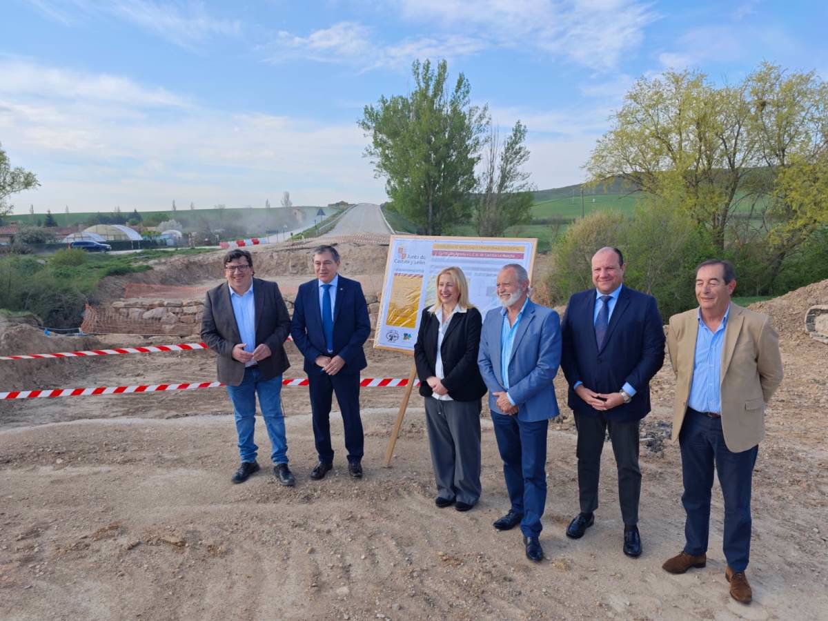 La Junta invierte 500.000 euros en la reconstrucción del puente sobre el río Morón en Almazán (Soria)