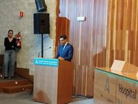 Moreno reitera la "necesidad" del AVE para unir Huelva y Portugal y lamenta "la falta de sensibilidad" del Gobierno