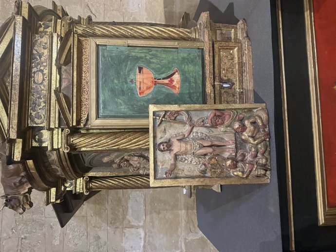 Recuperada la puerta del sagrario del retablo de la Parroquia de San Torcuato